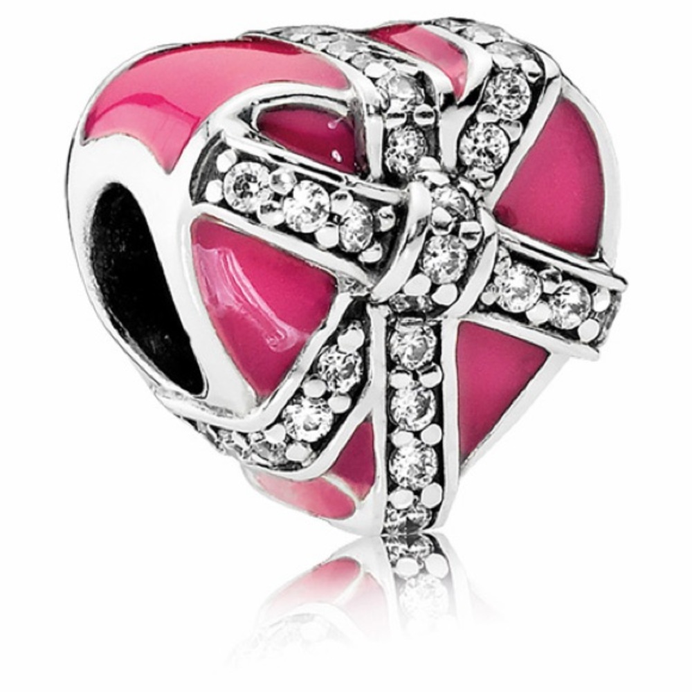 Rare Pandora Retired Gift of Love Charm